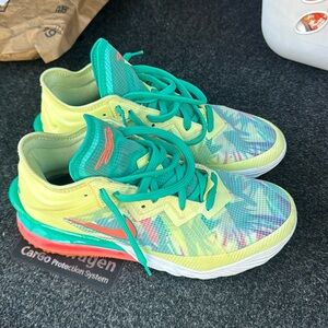 Never worn Lebron 18 Low summer refresh